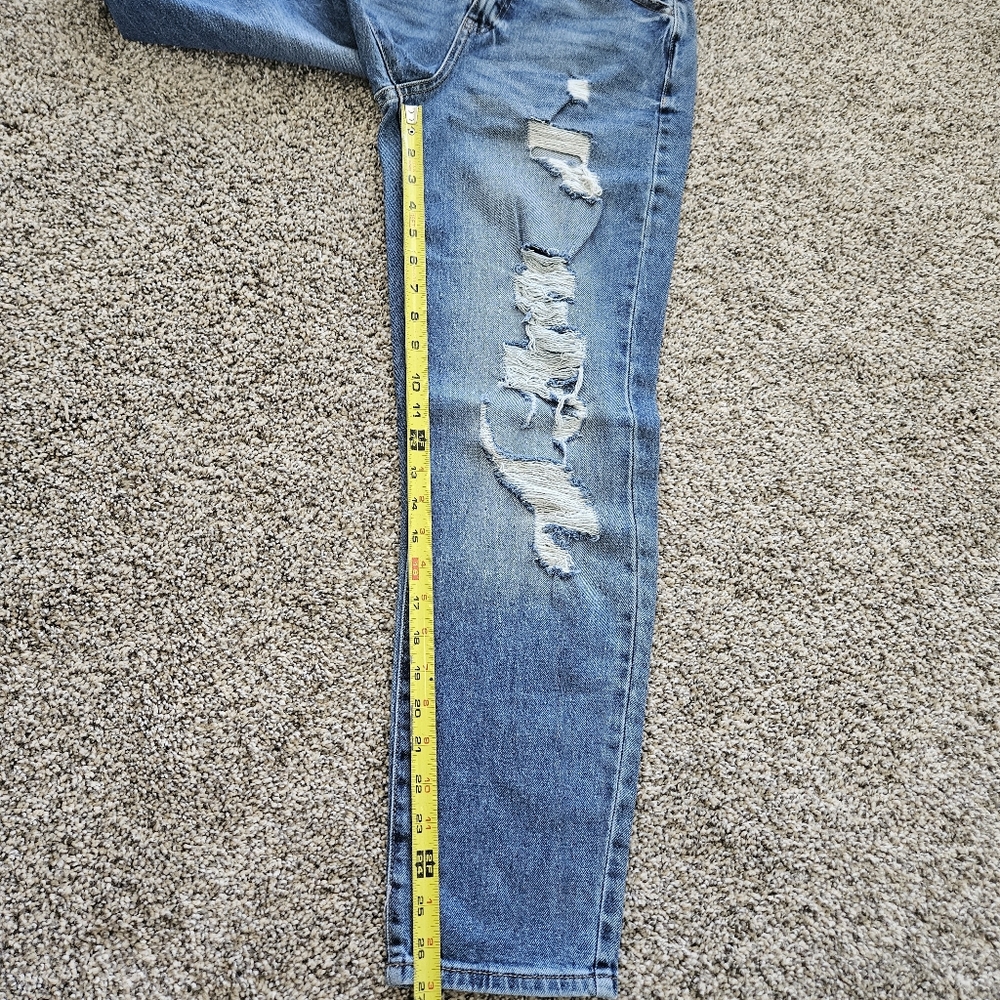 Womens Sz 3 SO Denim High Rise Mom Jeans Stretch Med Wash Distressed NWT - Picture 7 of 8